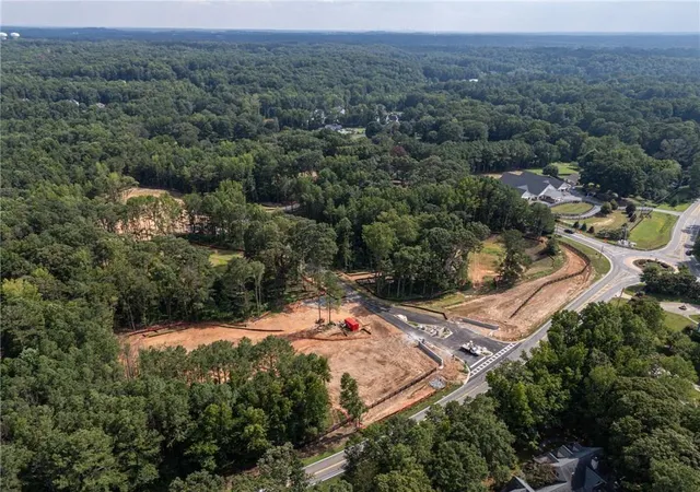 Photo 3 of Land for sale at 750 Oaks Trl W, Alpharetta, GA 30004 | MLS# 7819321 | Listing updated on 2026-08-11