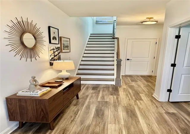 Photo 4 of Single family home for sale at 4399 Gillon Cir SE, Atlanta, GA 30339 | MLS# 7776042 | Listing updated on 2026-09-12