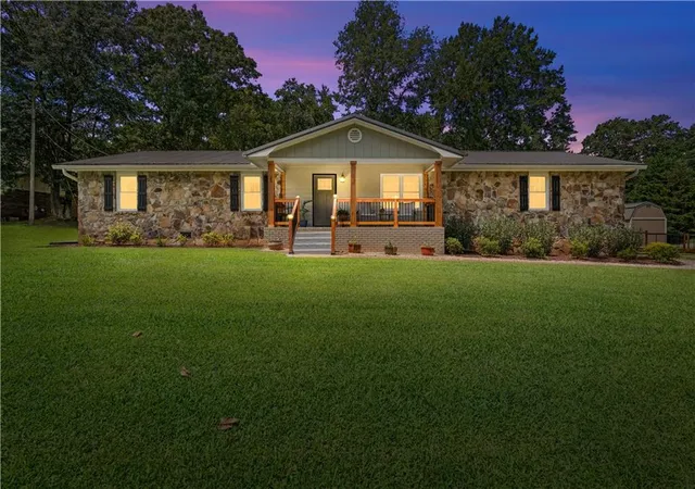 1st image of 23 Oakwood Dr, Cedartown, GA 30125 | MLS# 7822577