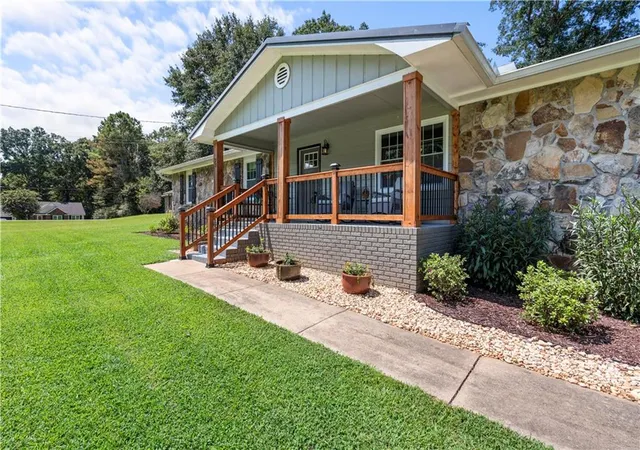 4th image of 23 Oakwood Dr, Cedartown, GA 30125 | MLS# 7822577