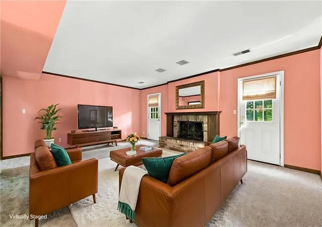 Photo 4 of Single family home for sale at 102 Valley Brook Dr, Rome, GA 30161 | MLS# 7828721 | Listing updated on 2026-09-16