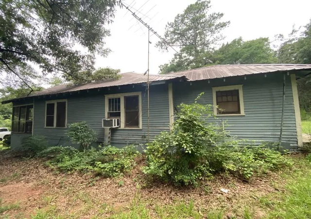 Photo 2 of Single family home for sale at 1944 Mountain Crk Church Rd, Monroe, GA 30656 | MLS# 7821561 | Listing updated on 2026-08-15