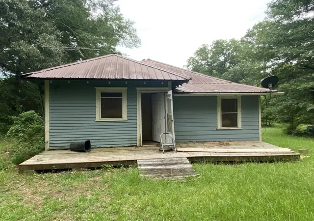 Photo 3 of Single family home for sale at 1944 Mountain Crk Church Rd, Monroe, GA 30656 | MLS# 7821561 | Listing updated on 2026-08-15