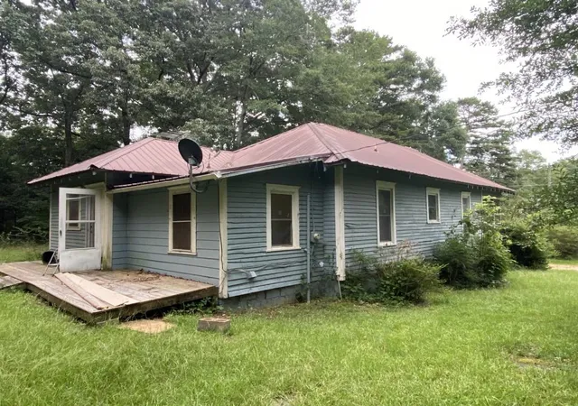 Photo 3 of Single family home for sale at 1944 Mountain Crk Church Rd, Monroe, GA 30656 | MLS# 7821561 | Listing updated on 2026-08-15