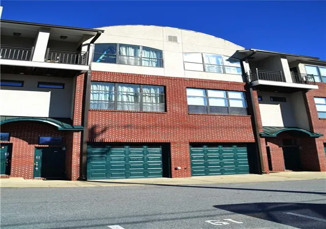 Townhouse at 174 Chester Ave Se #53, Atlanta, GA 30316 | MLS# 5648220 | | Sold on 2016-04-15