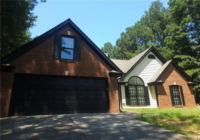 Photo 2 of Single family home for sale at 3530 Hog Mountain Rd, Dacula, GA 30019 | MLS# 7829030 | Listing updated on 2026-09-11