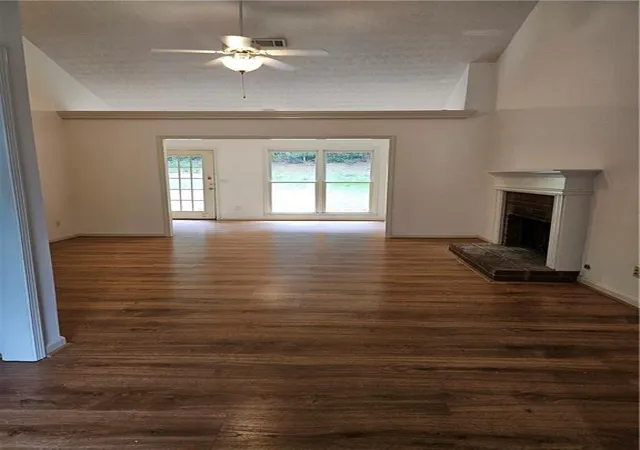Photo 4 of Single family home for sale at 3530 Hog Mountain Rd, Dacula, GA 30019 | MLS# 7829030 | Listing updated on 2026-09-11