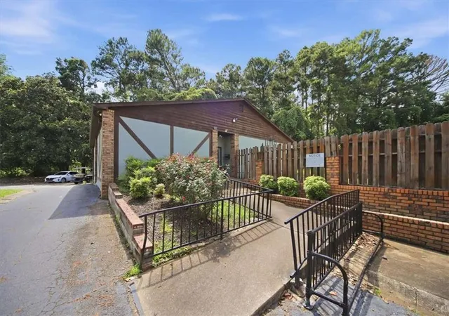 Listing Photo 2 - Condo for sale in building located at 4701 Flt Shols Rd, Union City, GA 30291