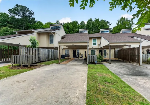 3rd image of 6393 Hawthrone Ter, Peachtree Corners, GA 30092 | MLS# 7768699