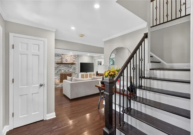 Photo 2 of Single family home for sale at 4371 Vintage Ln, Dunwoody, GA 30338 | MLS# 7827228 | Listing updated on 2026-09-02