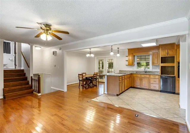 Photo 3 of Single family home for sale at 10 Thrushwood Rd, Rome, GA 30161 | MLS# 7816798 | Listing updated on 2026-08-22