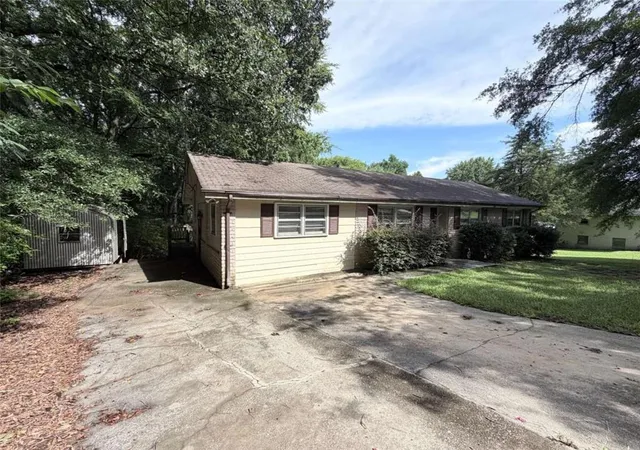 4th image of 2195 Rockdale Dr, Conyers, GA 30012 | MLS# 7816715