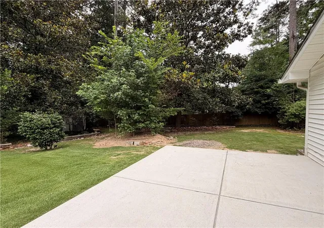 Photo 2 of Single family home for sale at 3284 Embry Cir, Atlanta, GA 30341 | MLS# 7764542 | Listing updated on 2026-08-13