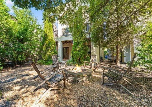2nd image of 930 Ives Ln Se, Atlanta, GA 30316 | MLS# 7824629