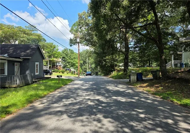 3rd image of 892 Ridge Ave Nw, Atlanta, GA 30318 | MLS# 7777189