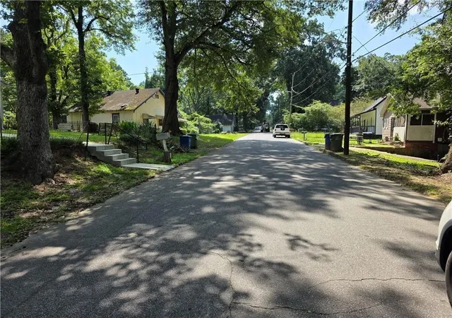 5th image of 892 Ridge Ave Nw, Atlanta, GA 30318 | MLS# 7777189
