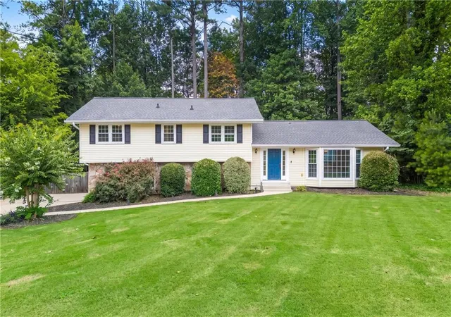 Photo 1 of Single family home for sale at 4576 Cedar Knoll Dr Ne, Marietta, GA 30066 | MLS# 7802636 | Listing updated on 2026-07-17