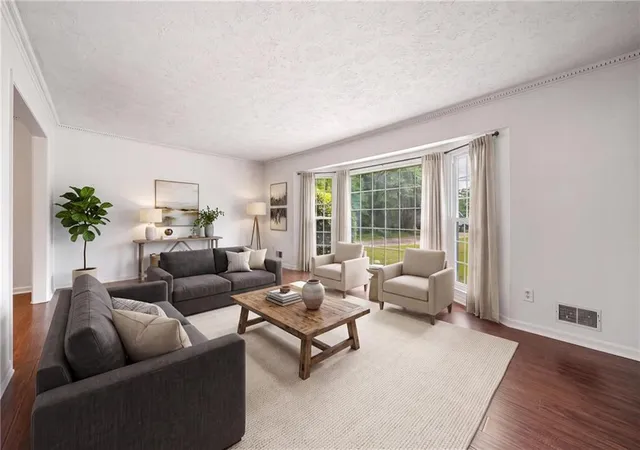 Photo 4 of Single family home for sale at 4576 Cedar Knoll Dr NE, Marietta, GA 30066 | MLS# 7802636 | Listing updated on 2026-07-17