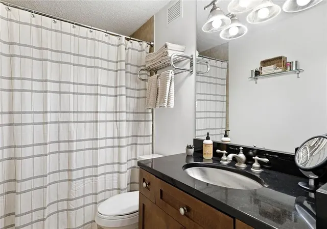 4th image of 2479 Peachtree Rd Ne #303, Atlanta, GA 30305 | MLS# 7769271