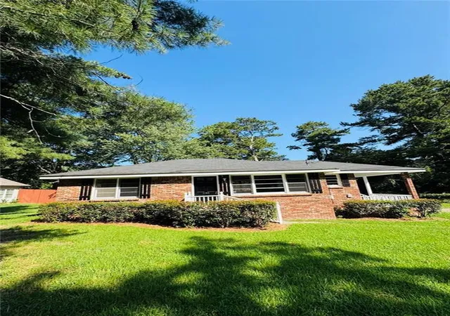 image of 246 Bruce St, Loganville, GA 30052 | MLS# 7824036