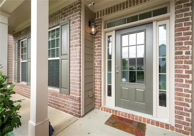Photo 4 of Sale Pending at 5050 Brierstone Dr, Alpharetta, GA 30004 | MLS# 7807129 | Listing updated on 2026-09-18