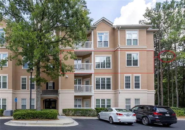 Photo 2 of Condo for sale at 131 Ashford Cir #131, Dunwoody, GA 30338 | MLS# 7826136 | Listing updated on 2026-08-29