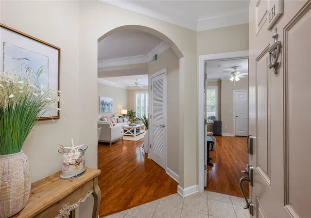 Listing Photo 4 - Condo for sale in building located at 131 Ashford Cir, Dunwoody, GA 30338 - Unit #131