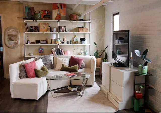 2nd image of 32 Peachtree St #1705, Atlanta, GA 30303 | MLS# 7729320