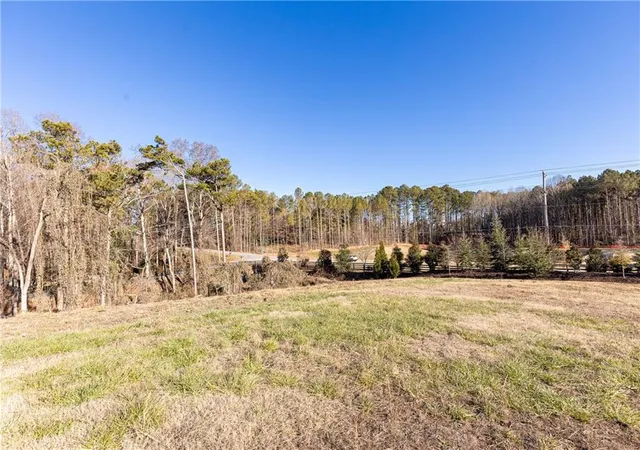 Photo 2 of Single family home for sale at 115 Von Lake Dr, Alpharetta, GA 30004 | MLS# 7496445 | Listing updated on 2026-02-06