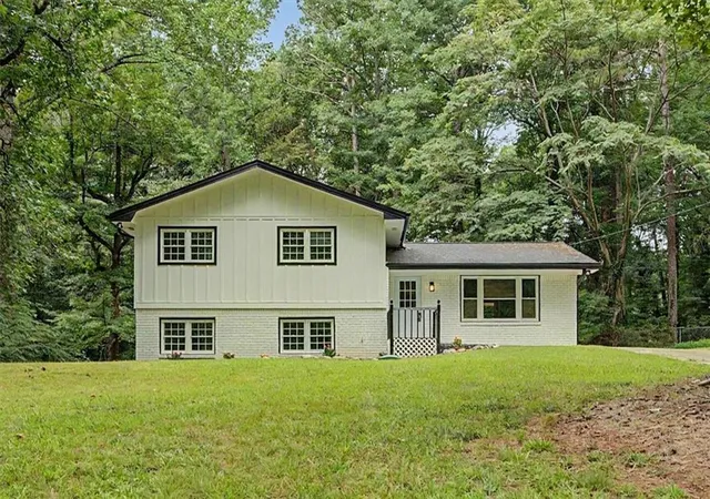 Photo 1 of Sale Pending at 4914 Howard Dr, Powder Springs, GA 30127 | MLS# 7816396 | Listing updated on 2026-08-22