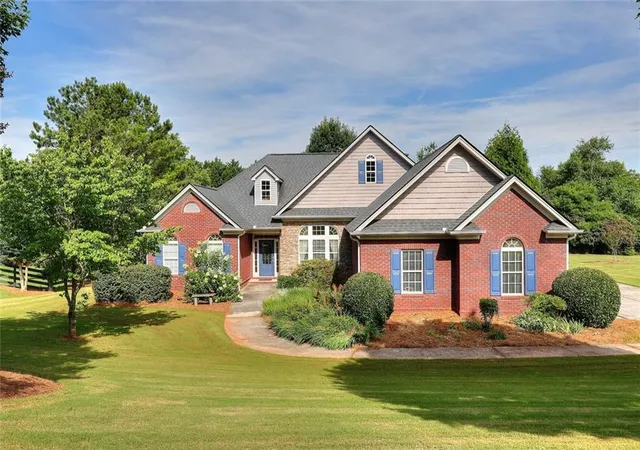 Photo 2 of Sale Pending at 2008 Jefferson Hall Dr, Monroe, GA 30656 | MLS# 7799026 | Listing updated on 2026-10-03