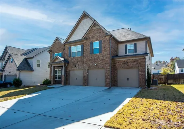 Photo 2 of Single family home for sale at 419 Woodmill Way Sw, Atlanta, GA 30331 | MLS# 7678219 | Listing updated on 2026-06-21