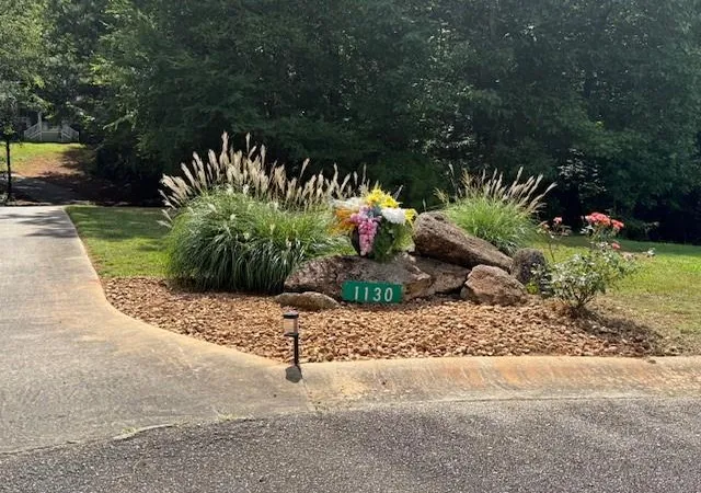 Photo 2 of Single family home for sale at 1130 Irish Hl Dr, Concord, GA 30206 | MLS# 7796251 | Listing updated on 2026-09-13