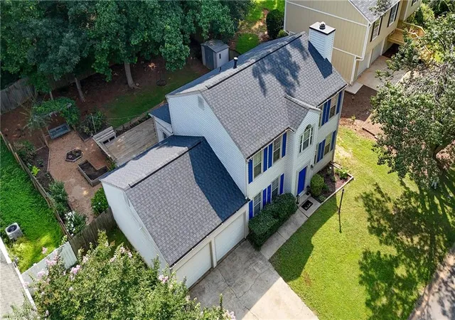 Photo 2 of Sale Pending at 1816 Crescent Hl Dr Nw, Acworth, GA 30102 | MLS# 7812890 | Listing updated on 2026-10-03