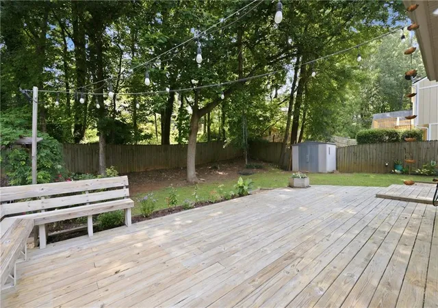 Photo 3 of Sale Pending at 1816 Crescent Hl Dr Nw, Acworth, GA 30102 | MLS# 7812890 | Listing updated on 2026-10-03