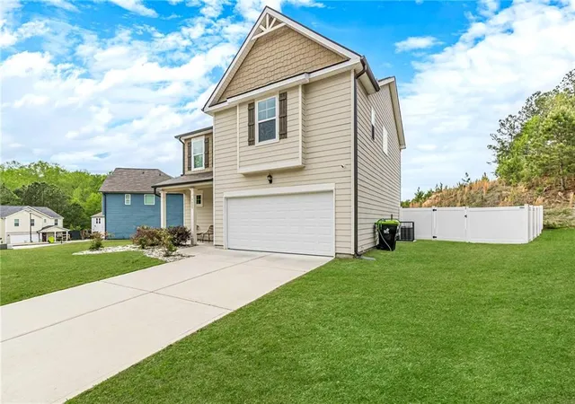 3rd image of 7425 Faith St, Fairburn, GA 30213 | MLS# 7749561