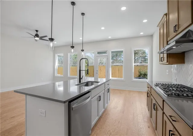 2nd image of 3885 Sunburst Ln, Cumming, GA 30028 | MLS# 7812404