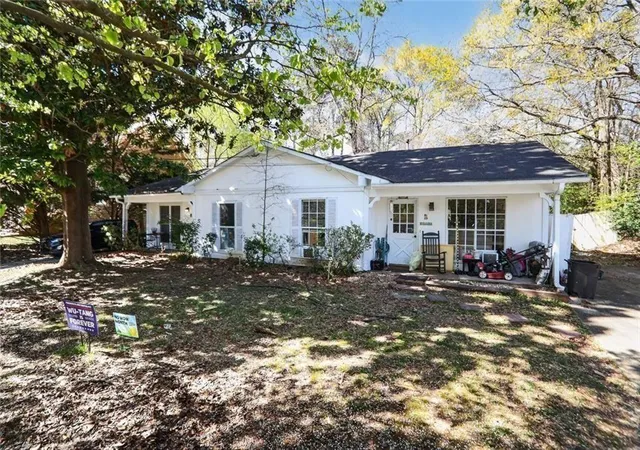 1st image of 332 Lockwood Ter, Decatur, GA 30030 | MLS# 7732562