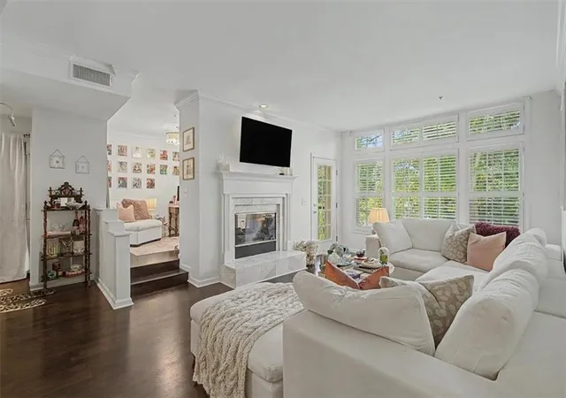 2nd image of 3636 Habersham Rd Nw #1304, Atlanta, GA 30305 | MLS# 7822868