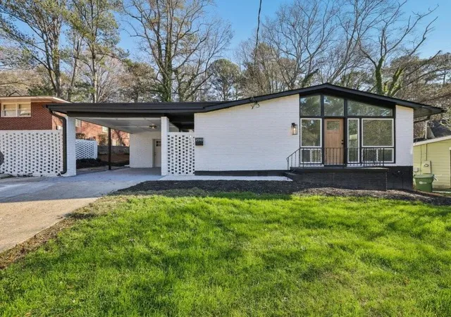 Photo 1 of Single family home for sale at 2592 Baker Rd, Atlanta, GA 30318 | MLS# 7829449 | Listing updated on 2026-08-30