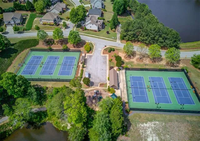Homes for sale in Flowery Branch, GA | 6907 Trailing Ivy Wy, Flowery Branch, GA 30542 | MLS# 7802733