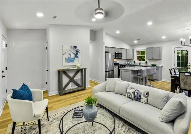 4th image of 8438 N Pond Dr, Riverdale, GA 30274 | MLS# 7795972