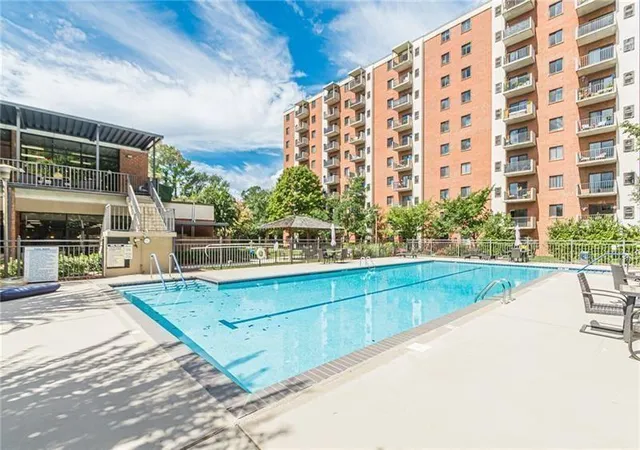 3rd image of 300 Johnson Ferry Rd #A610, Atlanta, GA 30328 | MLS# 7736280
