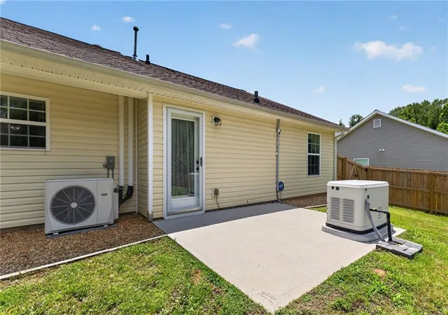 Photo 2 of Sale Pending at 510 Embassy Walk, Winder, GA 30680 | MLS# 7790697 | Listing updated on 2026-10-28