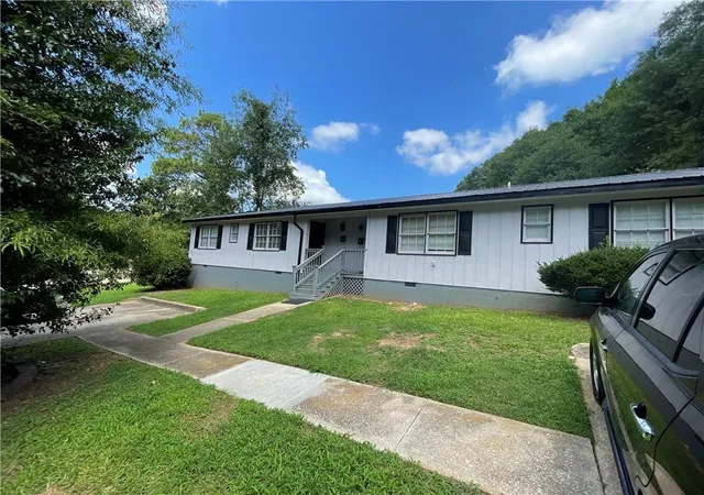 Photo 2 of Sale Pending at 4420 Lynn Ct, Powder Springs, GA 30127 | MLS# 7804615 | Listing updated on 2026-09-23