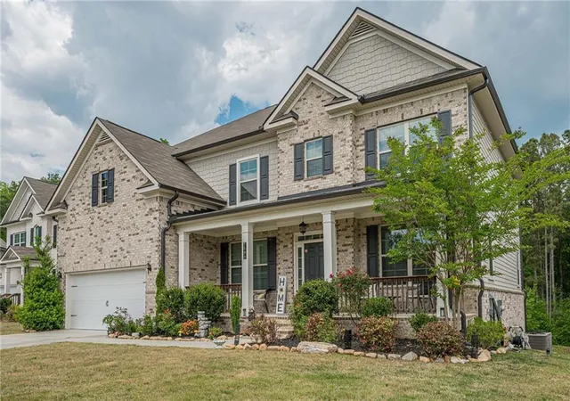 Photo 1 of Single family home for sale at 7590 Ansley View Ln, Cumming, GA 30028 | MLS# 7761998 | Listing updated on 2026-10-08