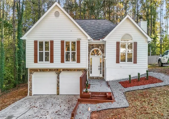 Photo 1 of Single family home for sale at 3849 Spring Meadow Dr, Acworth, GA 30101 | MLS# 7839232 | Listing updated on 2026-10-30