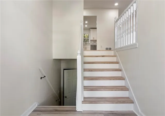 Photo 2 of Single family home for sale at 3849 Spring Meadow Dr, Acworth, GA 30101 | MLS# 7839232 | Listing updated on 2026-10-30