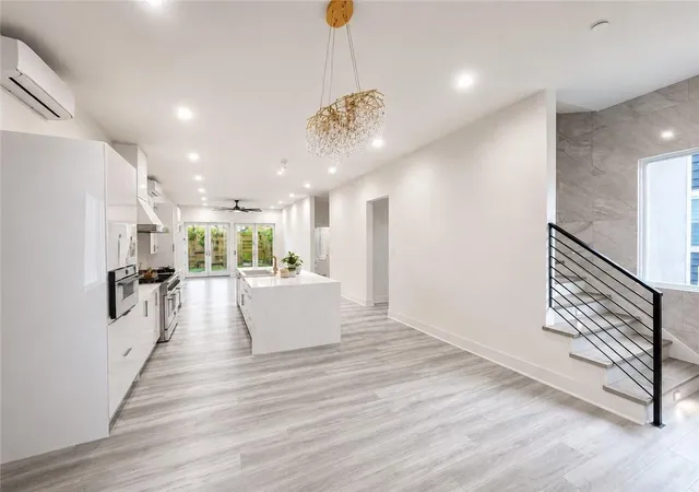 4th image of 1180 Holly St Nw, Atlanta, GA 30318 | MLS# 7746527
