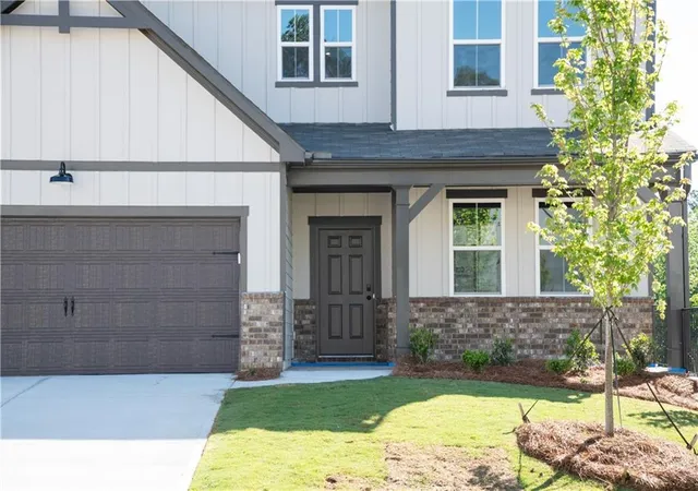 Photo 3 of Single family home for sale at 324 William Gossett Dr, Canton, GA 30114 | MLS# 7828443 | Listing updated on 2026-08-28